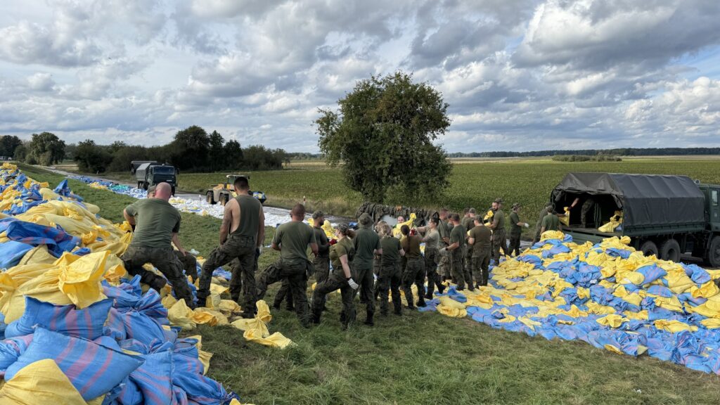 Wielka woda powódź myśliwi 